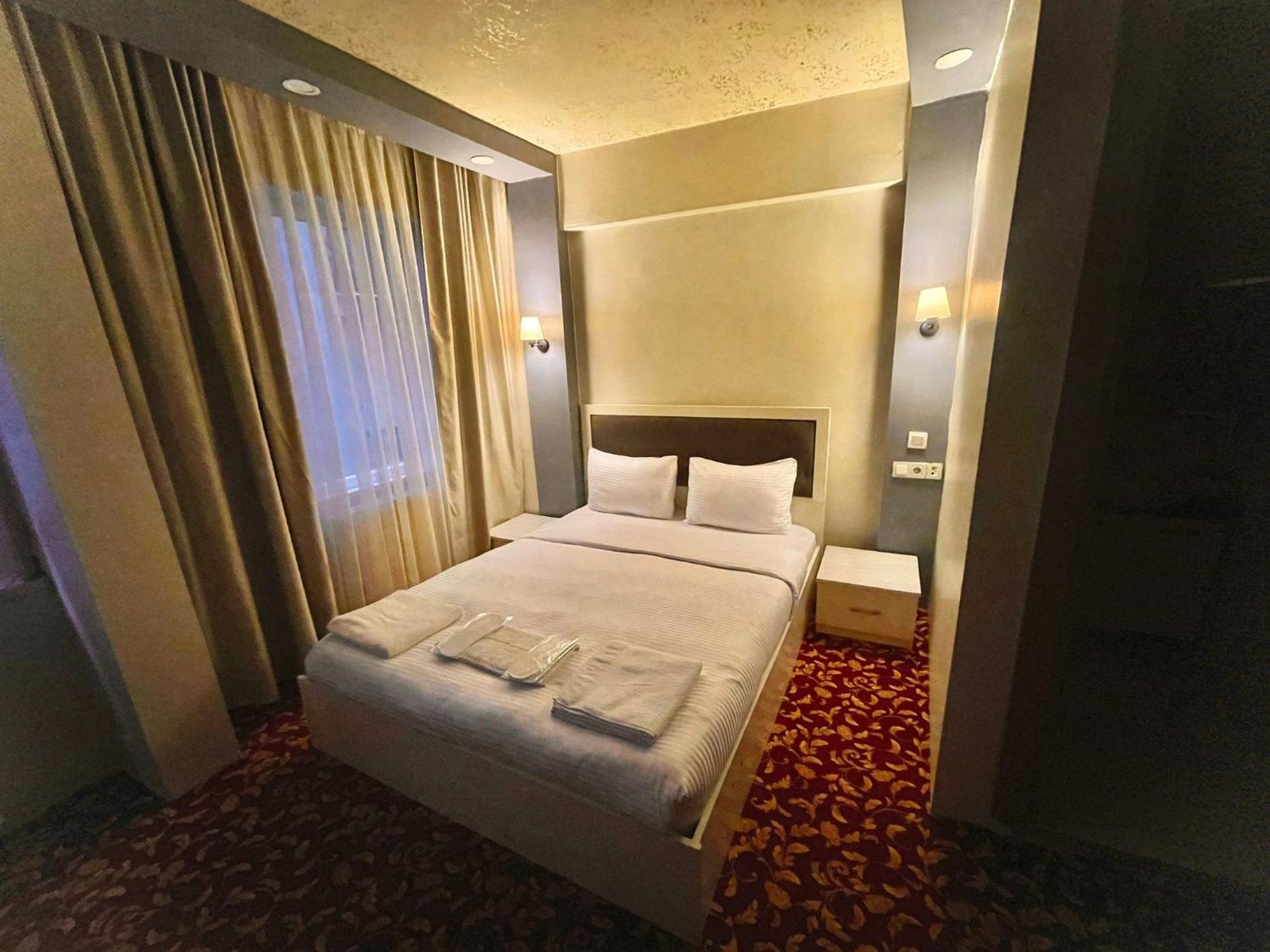 Ufuk Hotel Istambul Extérieur photo