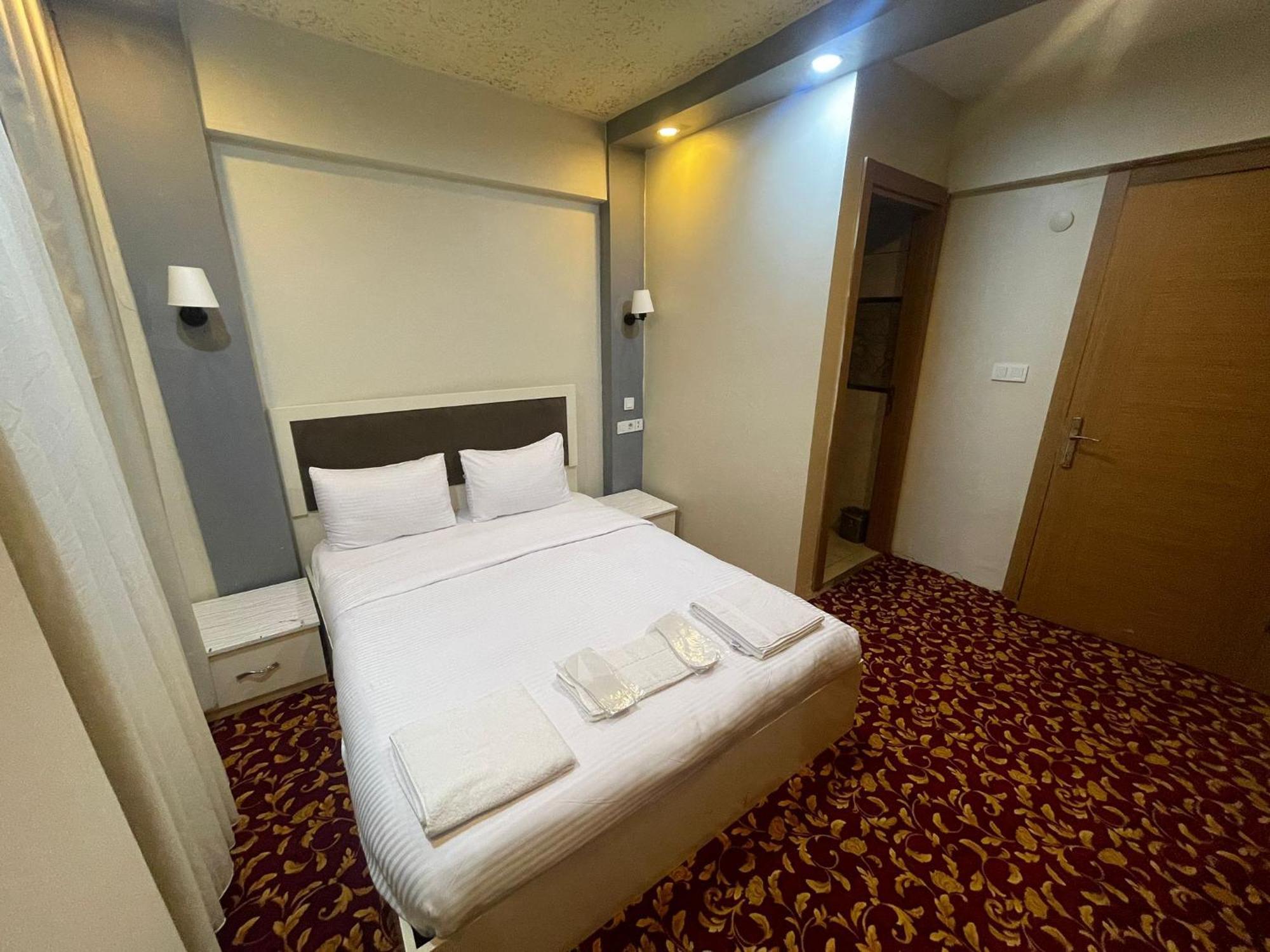 Ufuk Hotel Istambul Extérieur photo