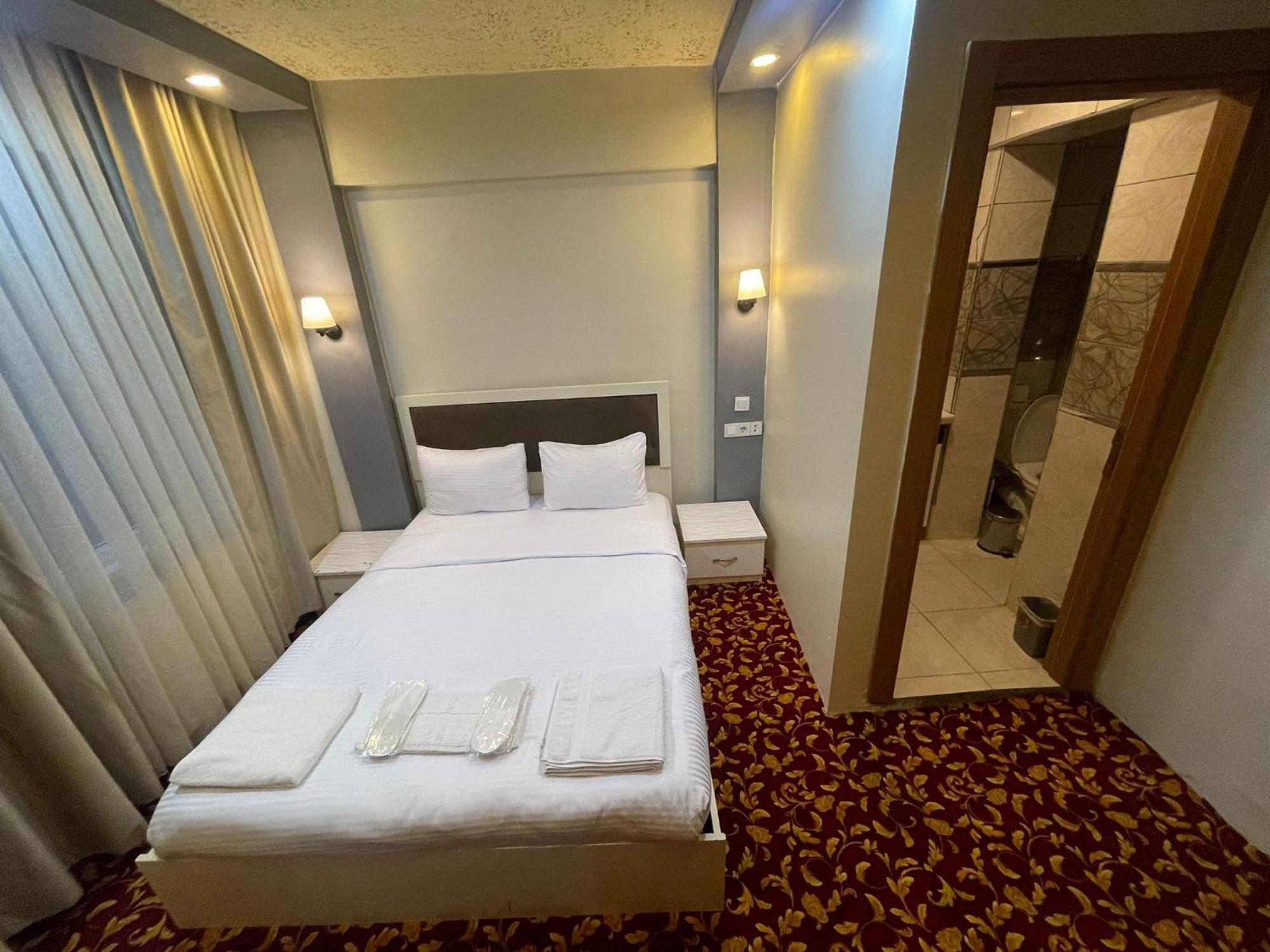 Ufuk Hotel Istambul Extérieur photo
