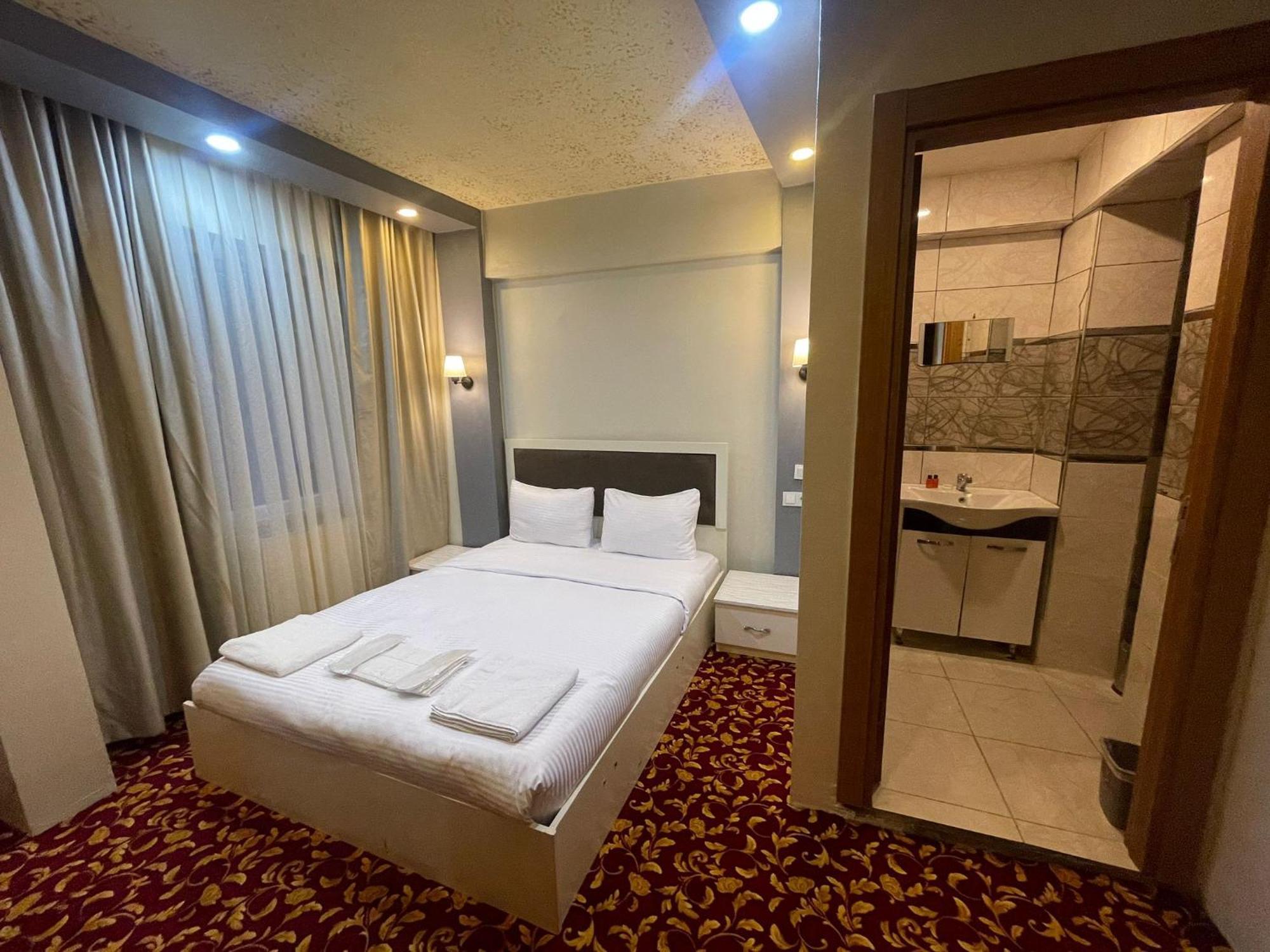 Ufuk Hotel Istambul Extérieur photo